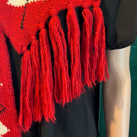 New York & Company Beanie Hat and Matching Scarf 2pc set, Red White Black | OS - Picture 9 of 13